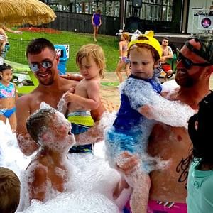 Meet your Posher, Warren